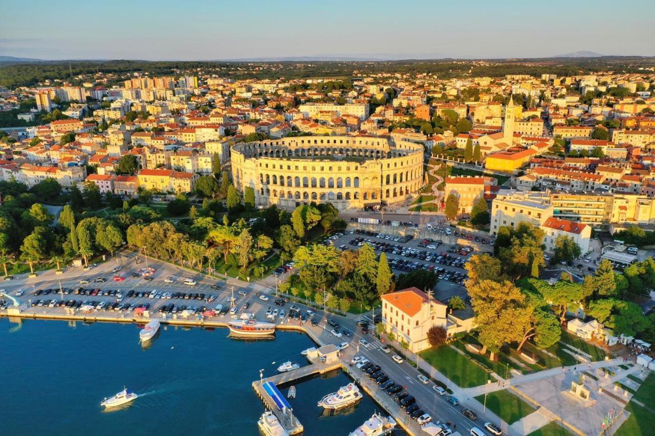 Apartament Colosseum View Pula Exteriér fotografie